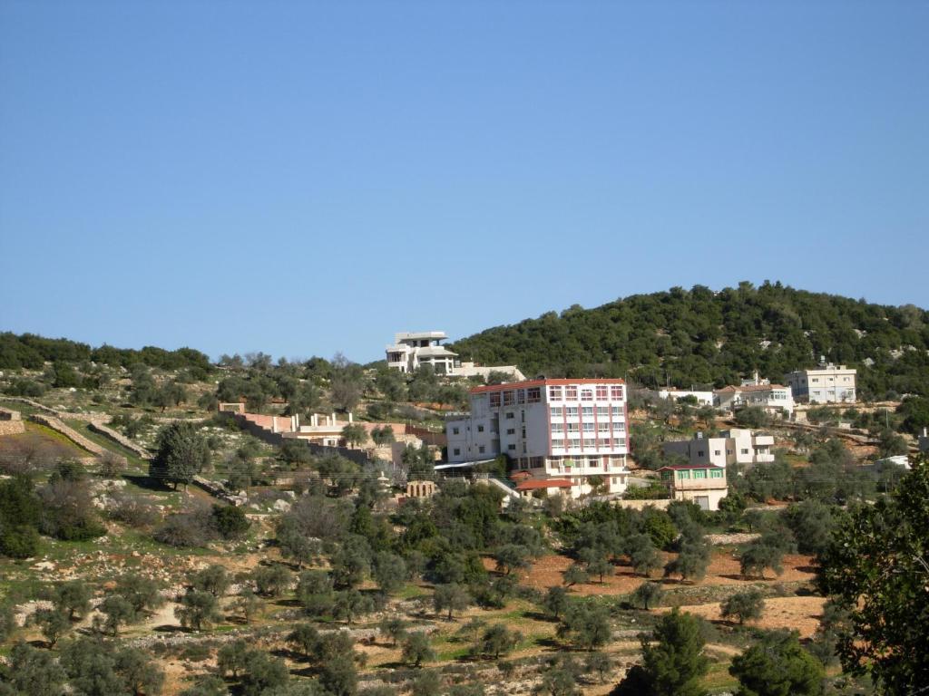 Ajloun Hotel מראה חיצוני תמונה